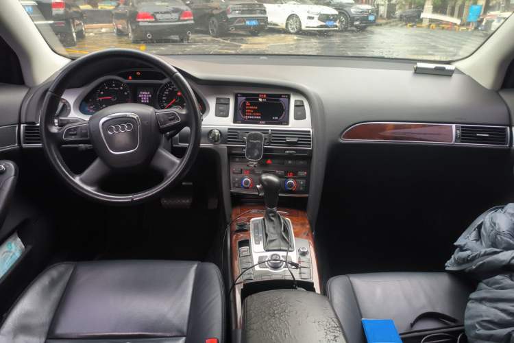 Used Audi A6L 2011 2.4L Technology Edition Center Console