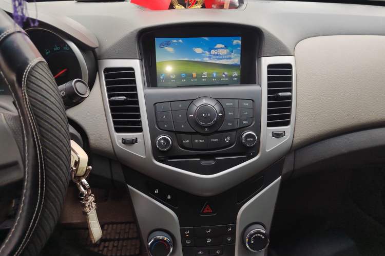 Used Chevrolet Cruze 2012 1.6L SL MT
