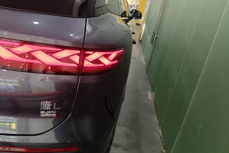 Used BYD Tang L 2025 EV 600KM All-Wheel-Drive LiDAR Flagship Model Exterior 6