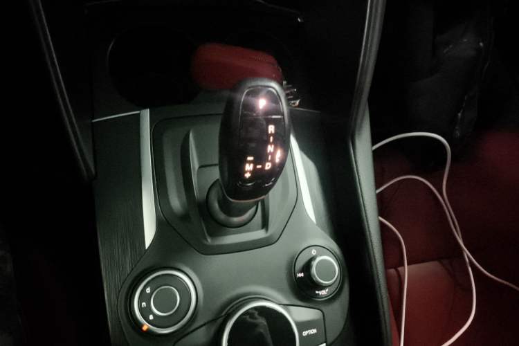 Used Alfa Romeo Giulia 2017 2.0T 200HP Luxury Edition