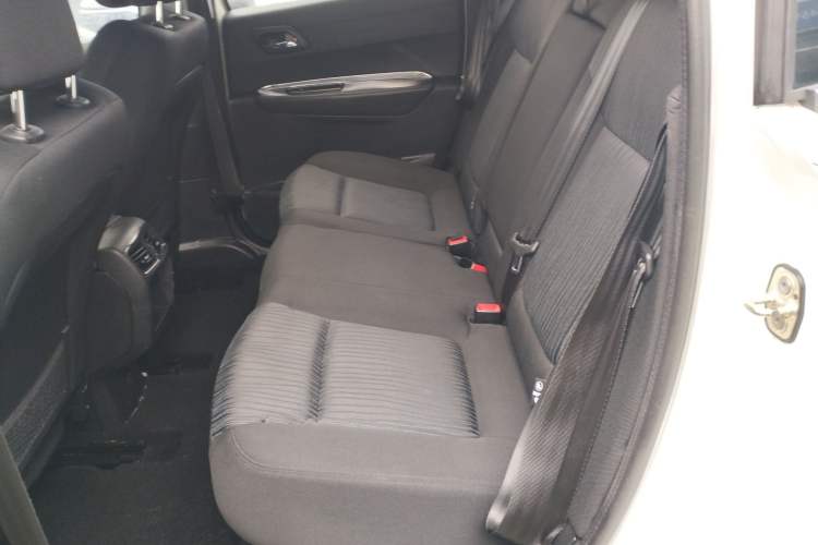 Used Peugeot 3008 2015 2.0L Automatic Classic Edition
