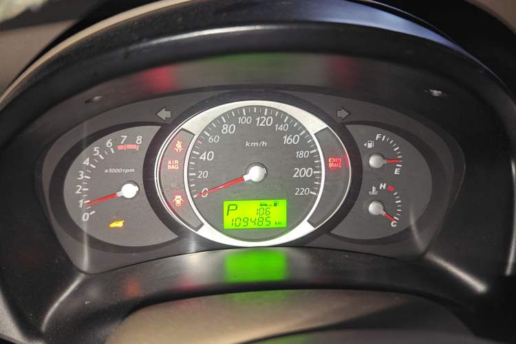 Used Hyundai Tucson 2009 2.0L Automatic Two-Wheel Drive with Sunroof