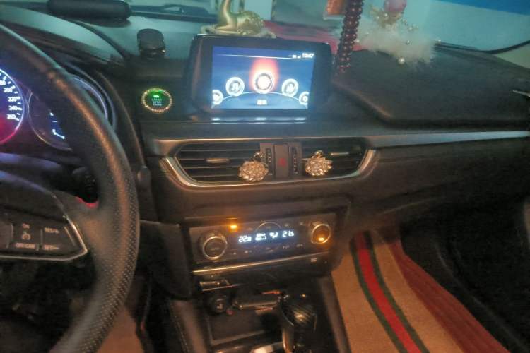 Used Mazda Atenza 2017 2.0L Blue Sky Luxury Edition
