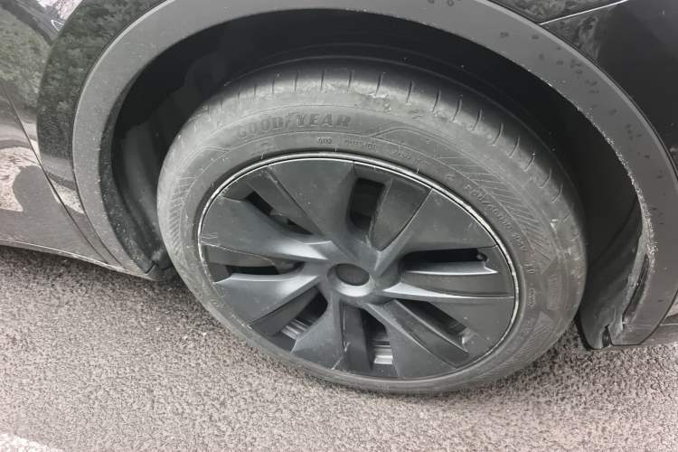 Used Tesla Model Y 2023 Rear-Wheel-Drive Version