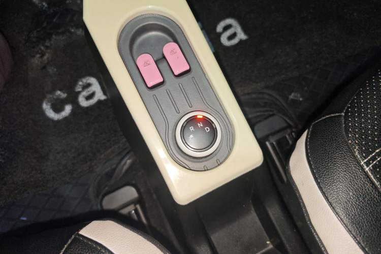 Used Wuling Hongguang MINIEV 2021 Macaron Premium Model – Lithium Iron Phosphate
