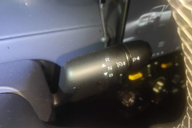 Used iCAR V23 2025 550 Two-Wheel Drive Intelligent Driving Version Gear Lever