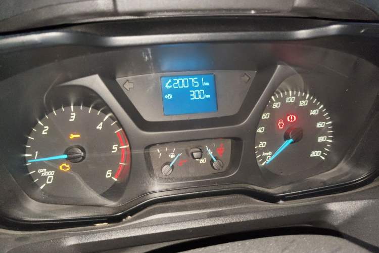 Used Ford Transit 2017 2.0T Diesel Multi-Function Commercial Vehicle Mid-Drive Mid-Roof China V Standard Instrument Cluster