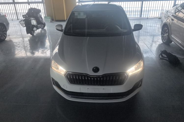 Used Skoda Rapid 2020 1.5L Automatic Comfort Edition
