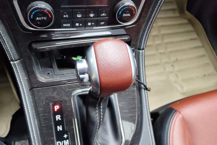 Used Zotye T600 2015 2.0T DCT Flagship Edition