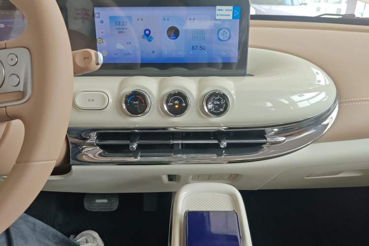 Used Wuling Bingo 2025 333 km Enjoyment Version Audio And AC Panel