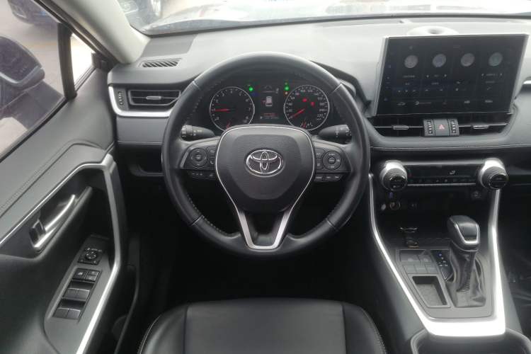 Used Toyota Wildlander 2022 2.0L CVT Two-Wheel Drive Luxury PLUS Edition