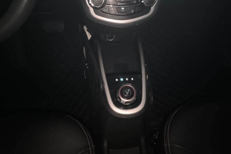 Used CHANGAN OSHAN Benni E-Star 2021 National Edition Xin Yue Version (Fast-Charging Edition) Lithium Iron Phosphate (31.18 kWh) Gear Lever