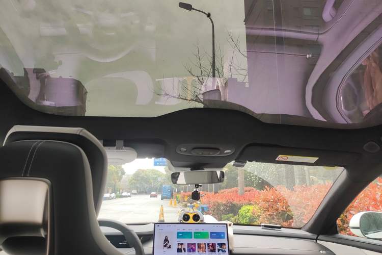 Used Xiaomi Auto SU7 2024 Four-Wheel Drive Ultra-Long Range Advanced Intelligent Driving Max Edition
