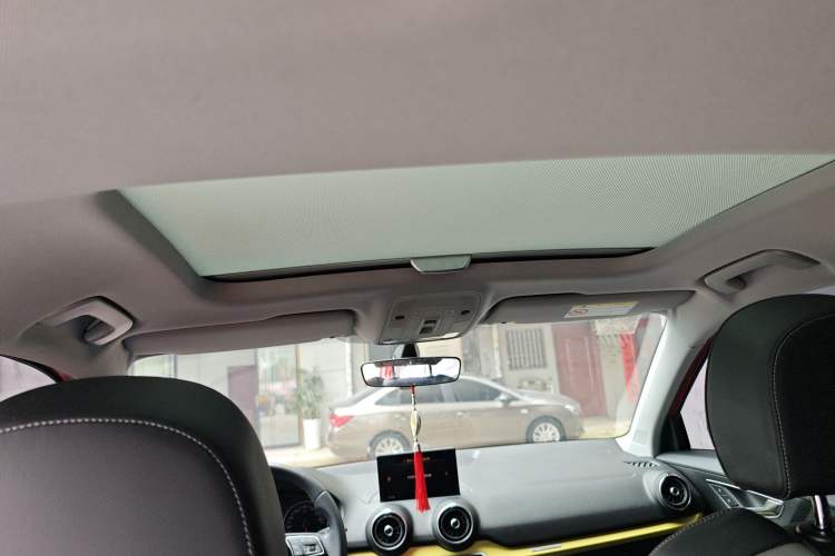 Used Audi Q2L 2018 35 TFSI Fashion Dynamic Version China V Emission Standard Headliner