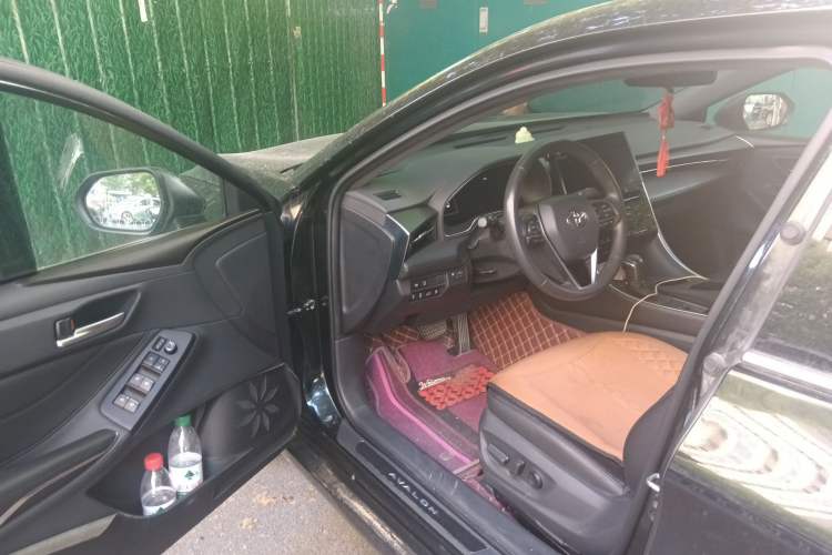 Used Toyota Avalon 2022 2.0L XLE Premium Edition