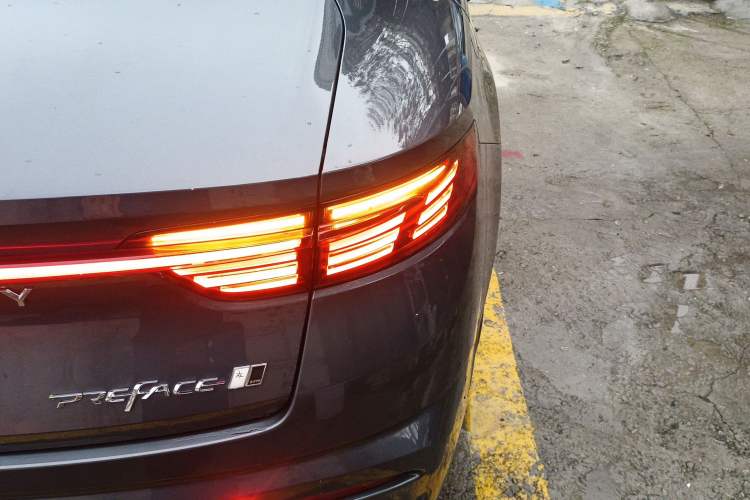 Used Geely Auto Preface 2023 2.0TD Prestige Version
