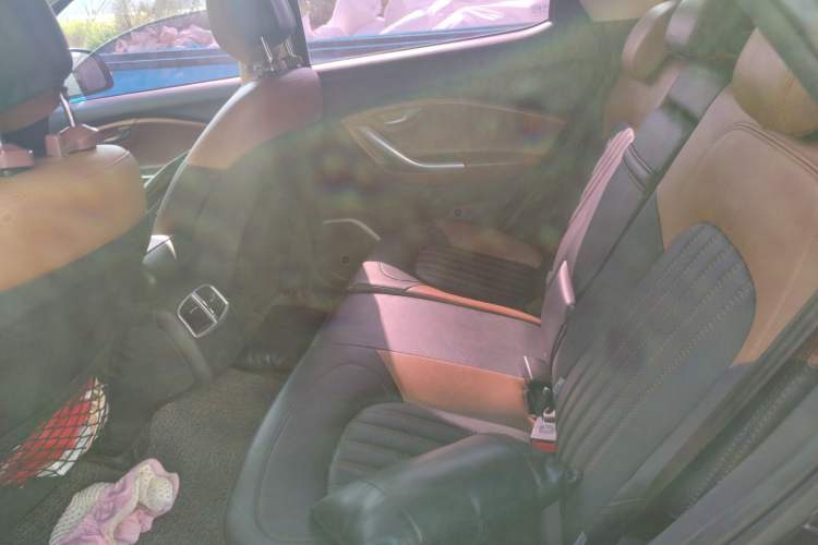 Used Soueast DX7 2017 1.5T Automatic Luxury Model
