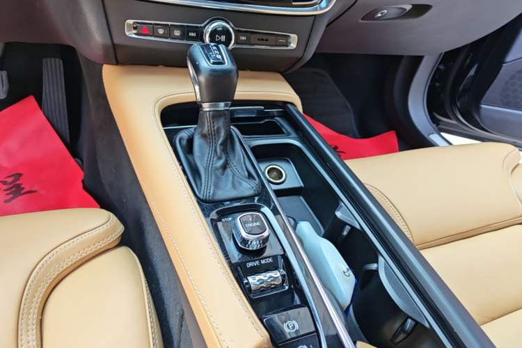 Used Volvo S90 2016 T6 AWD Zhiya Edition