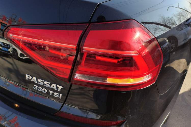 Used Volkswagen Passat 2017 330TSI DSG Luxury Edition
