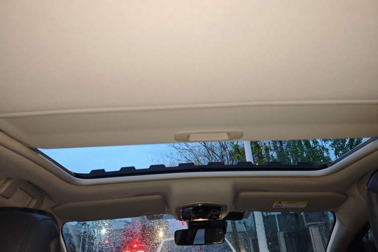 Used Peugeot 508 2015 1.6THP Automatic Prestige Edition Headliner