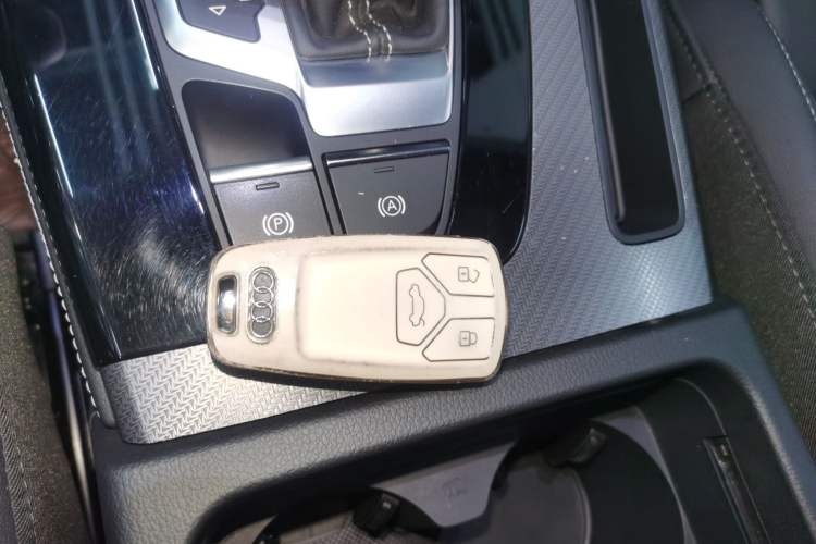 Used Audi Q5L 2022 45T Luxury Dynamic Model
