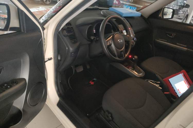 Used Kia Soul 2013 1.6L AT GL
