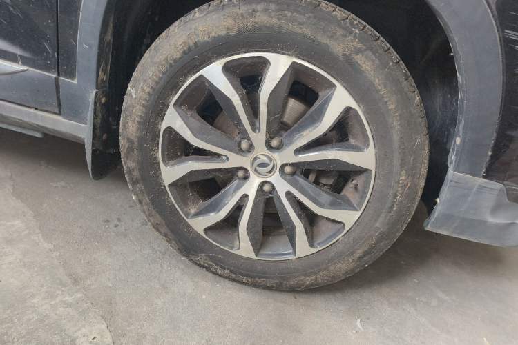 Used FORTHING Joyear X5 2017 Enjoy Series 1.6L CVT Luxury Model Right Front Wheel Hub