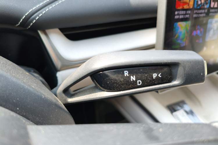 Used Xiaomi Auto SU7 2024 Rear-Drive Long-Range Intelligent Driving Version Gear Lever