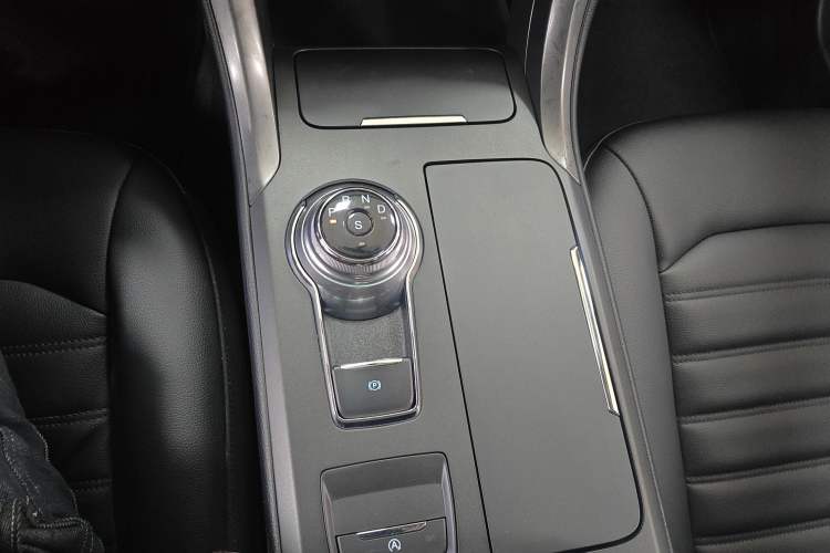 Used Ford Mondeo 2018 EcoBoost 180 Smart Control Fashion Model China VI Standard
