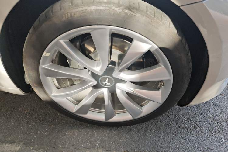 Used Tesla Model 3 2019 Standard Range Rear-Drive Upgraded Version