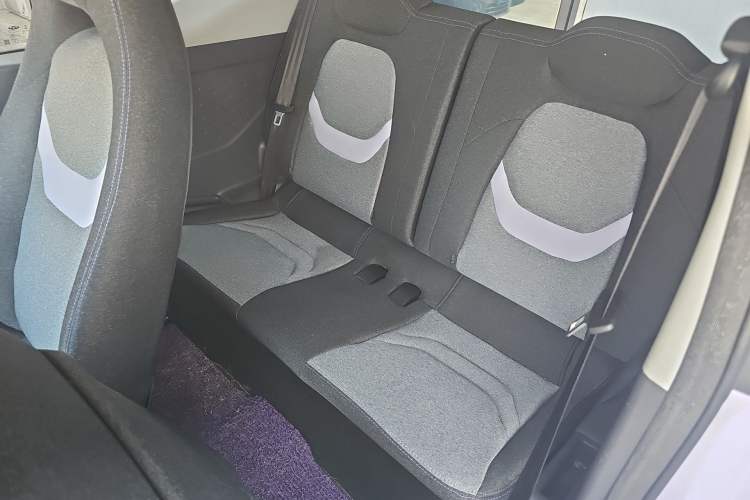 Used Chery QQ Ice Cream 2022 170km Sundae Phosphate Lithium-Ion Left Rear Seat