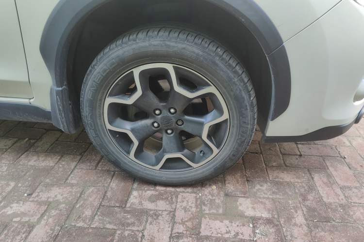 Used Subaru XV 2015 2.0i Elite Edition