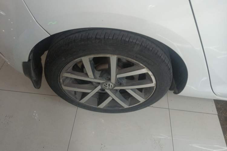 Used Volkswagen Golf 2018 230TSI Automatic Luxury Version Exterior 5