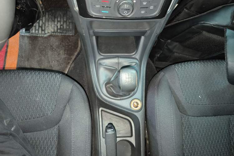 Used Peugeot 308 2014 Enjoy Edition Classic 1.6L Manual Fashion Model