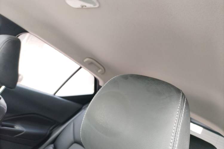 Used Nissan Kicks 2019 1.5L CVT Smart Connect Luxury Edition
