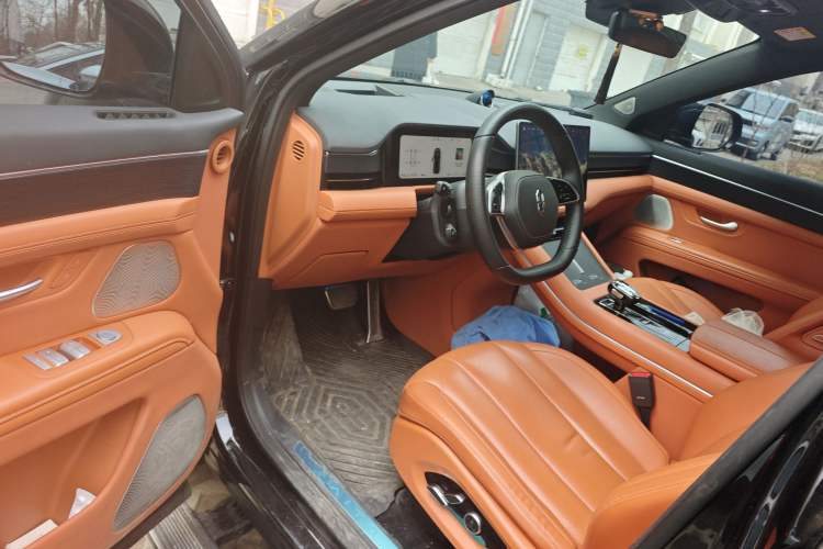 Used Hima AITO M7 2024 1.5T Intelligent Driving 4WD Ultra Version 6 Seats
