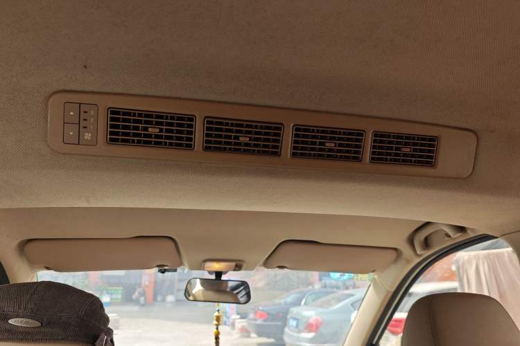 Used Wuling Hongguang 2018 1.5L S Comfort Model L2B
