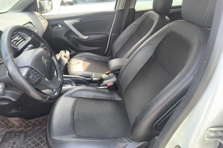 Used Citroen C3-XR 2015 1.6THP Automatic Pioneer Model