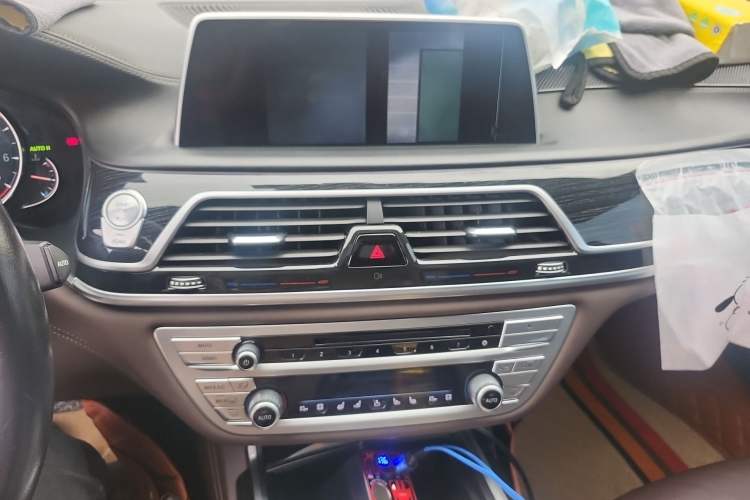 Used BMW 7 Series 2016 730Li Luxury Model
