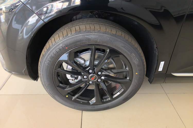 Used Hongqi HS3 PHEV 2025 Model 125km Jingwei PLUS 2 Millionth Anniversary Edition