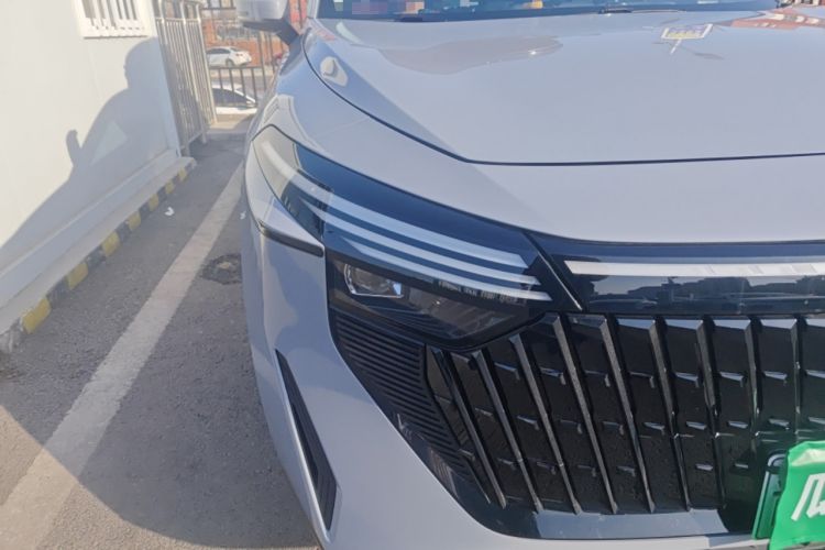 Used Venucia V DD-i 2023 110 km iE Version Right Front Headlight