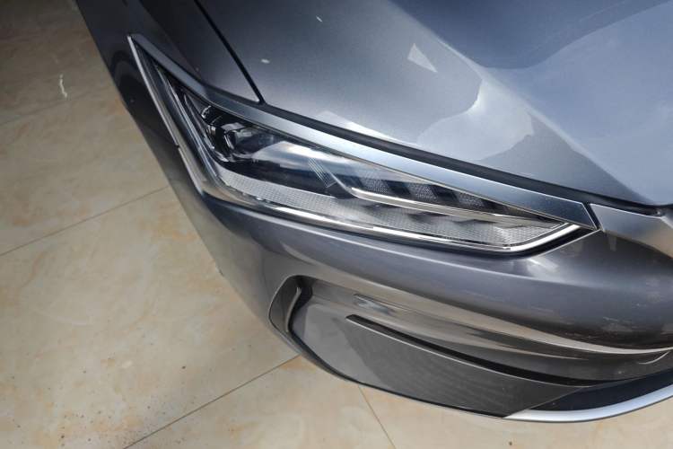 Used BYD Qin PLUS 2021 EV 500KM Luxury Model Right Front Headlight