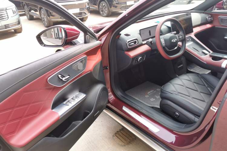 Used Chery Fulwin A9L 2025 Model, Four-Wheel Drive High-Energy Peak Edition