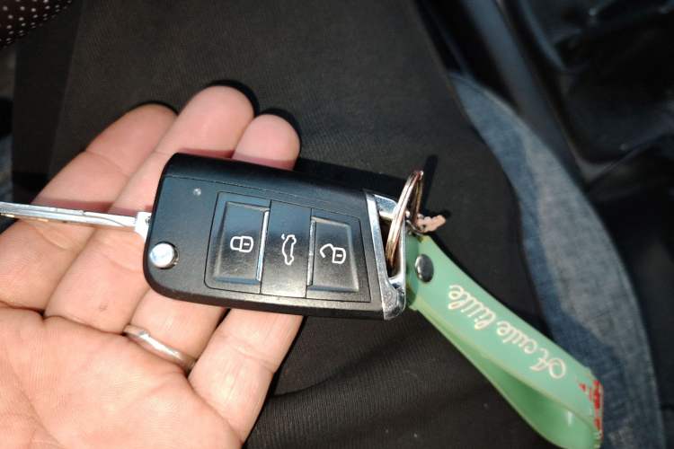 Used Skoda Octavia 2012 2.0L Manual Yijie Version