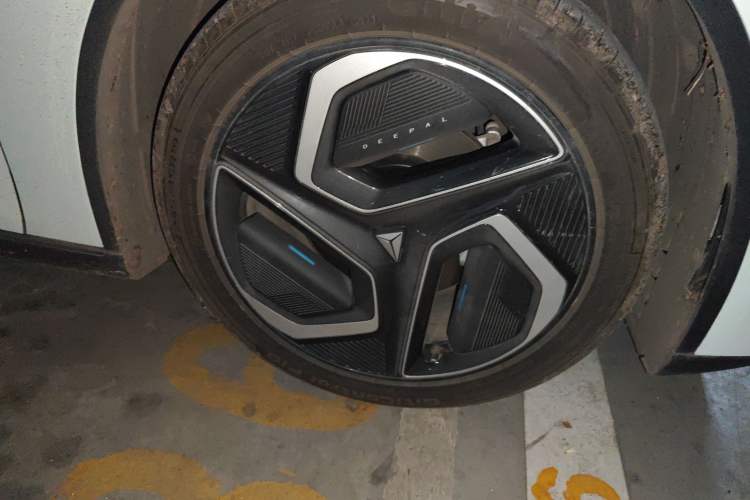 Used Deepal L07 2025 530 Ultra DeepBlue Intelligent Driving AD PRO Pure-Electric Version