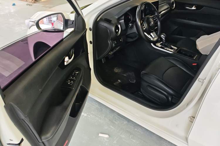 Used Kia K3 2019 1.5L CVT Smart Connectivity Version