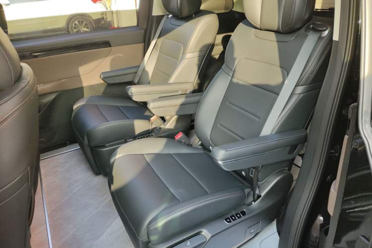 Used GAC Trumpchi E8 2024 Honor Series 2.0L Honor Edition Left Rear Seat