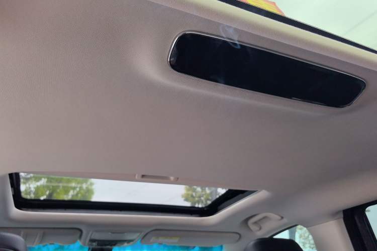 Used Honda Elysion 2019 2.0L Hybrid Luxury Edition
