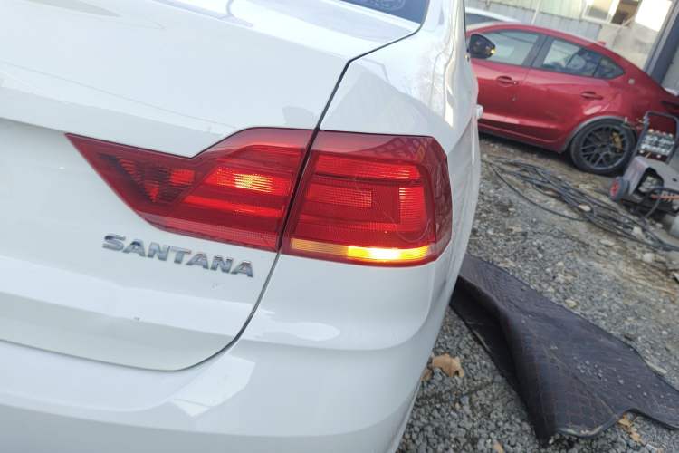 Used Volkswagen Santana 2019 1.5L Manual Fashion Edition China VI Standard
