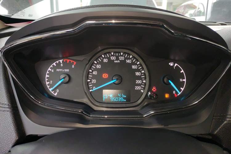 Used Ford Escort 2015 1.5L Automatic Fashion Model